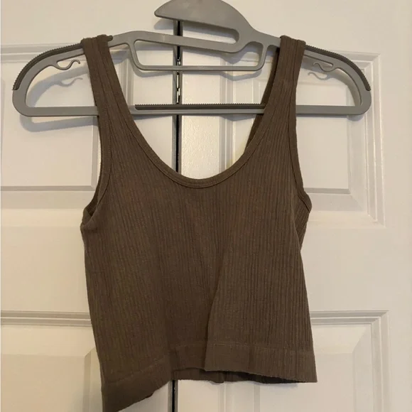 Brown Ribbed Tank Top - Picture 3 of 3